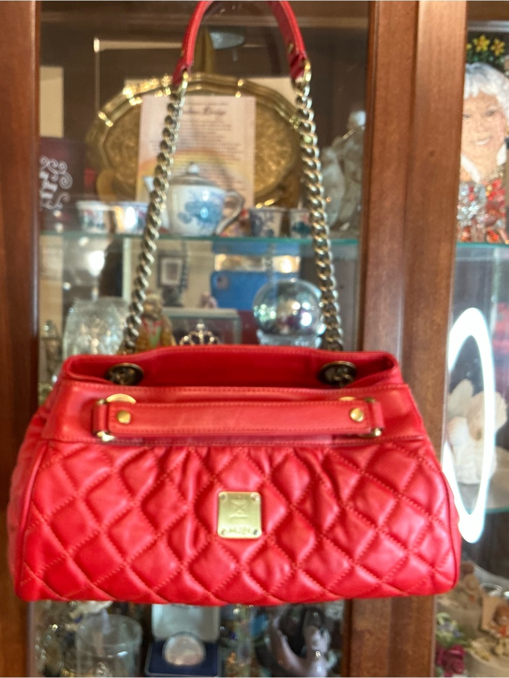 MCM Red Quilted Leather Small Chain Shoulder Bag - Picture 4 of 9